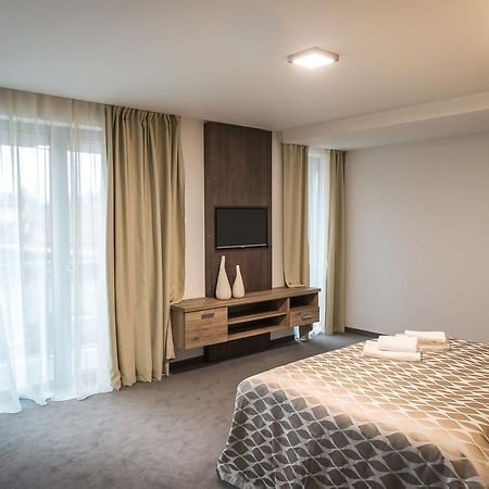 Guest House Frizzante Turcianske Teplice Bagian luar foto