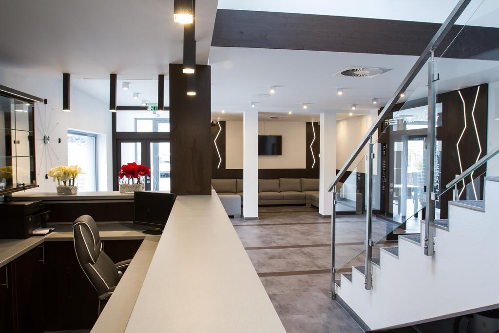 Guest House Frizzante Turcianske Teplice Bagian luar foto