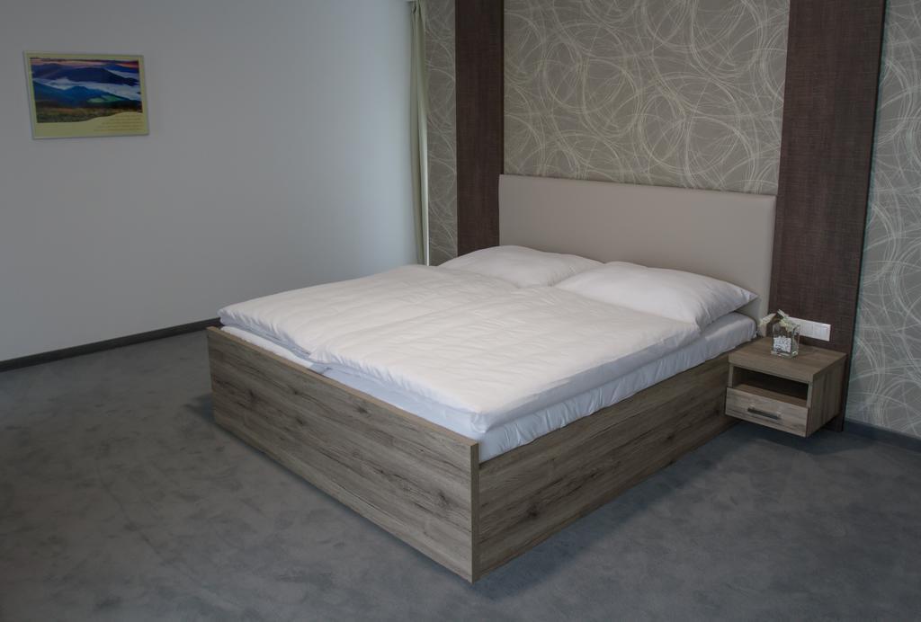 Guest House Frizzante Turcianske Teplice Ruang foto