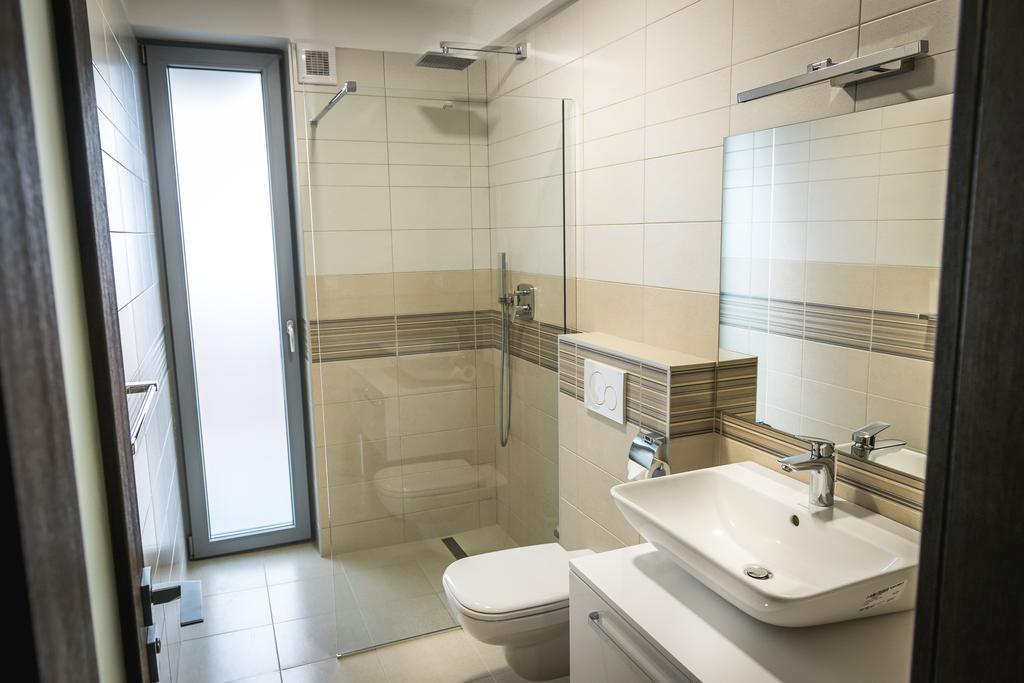 Guest House Frizzante Turcianske Teplice Bagian luar foto