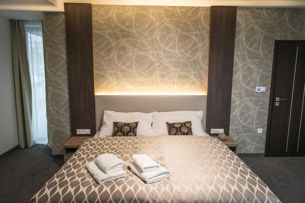 Guest House Frizzante Turcianske Teplice Bagian luar foto