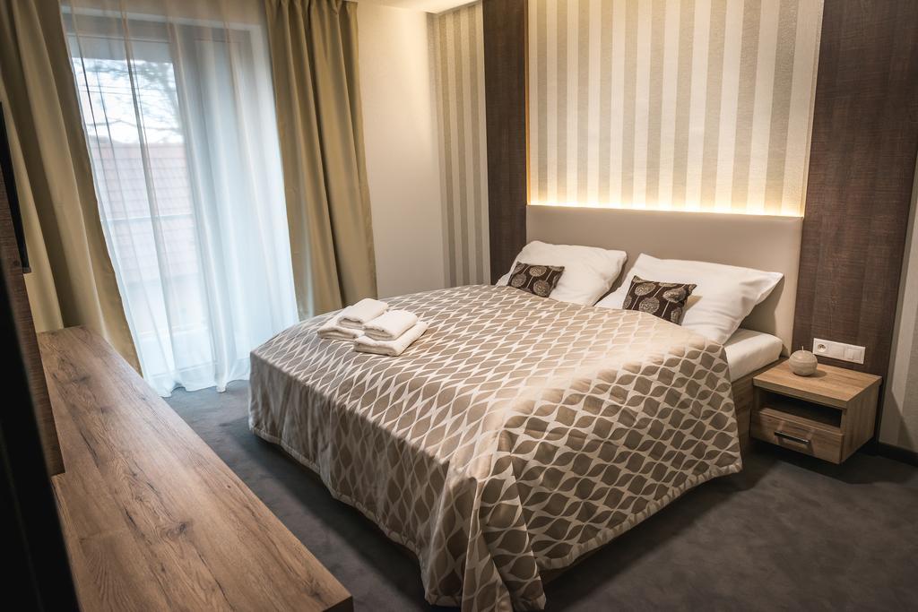 Guest House Frizzante Turcianske Teplice Bagian luar foto