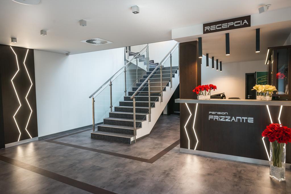 Guest House Frizzante Turcianske Teplice Bagian luar foto