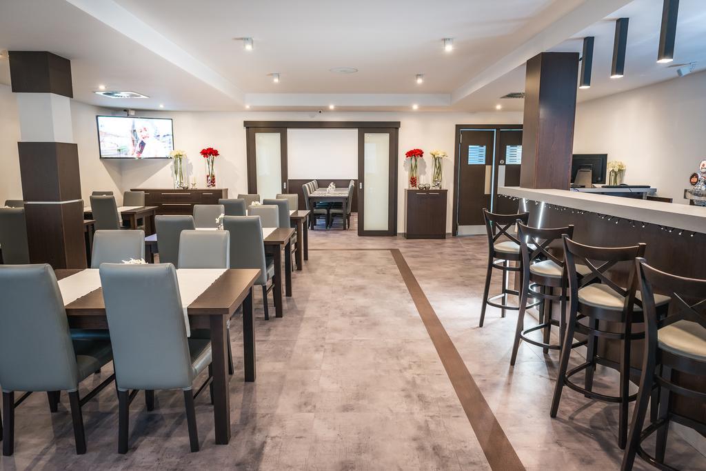 Guest House Frizzante Turcianske Teplice Bagian luar foto